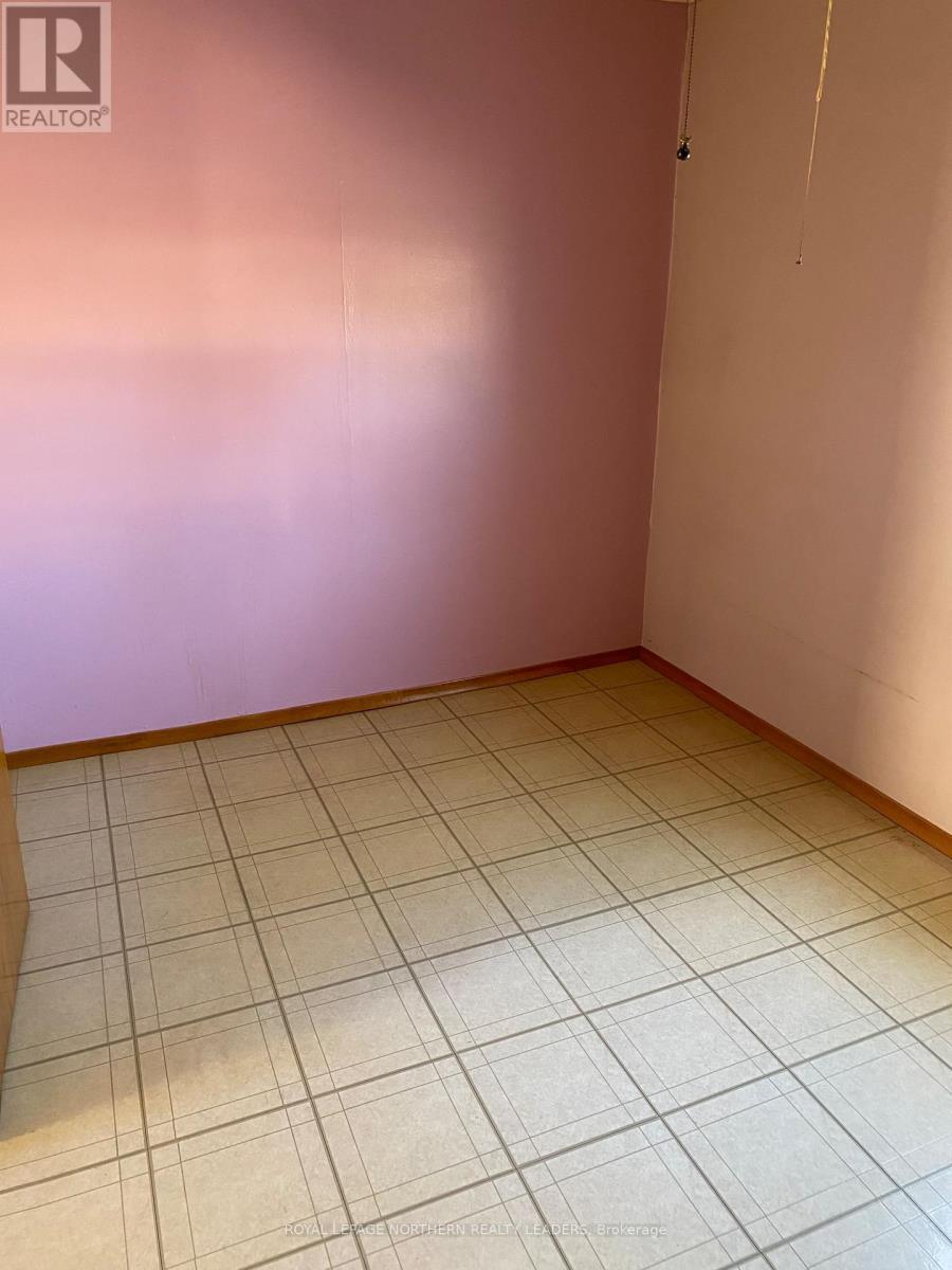 












361 AMBRIDGE DRIVE

,
Iroquois Falls,




Ontario
P0K1G0

