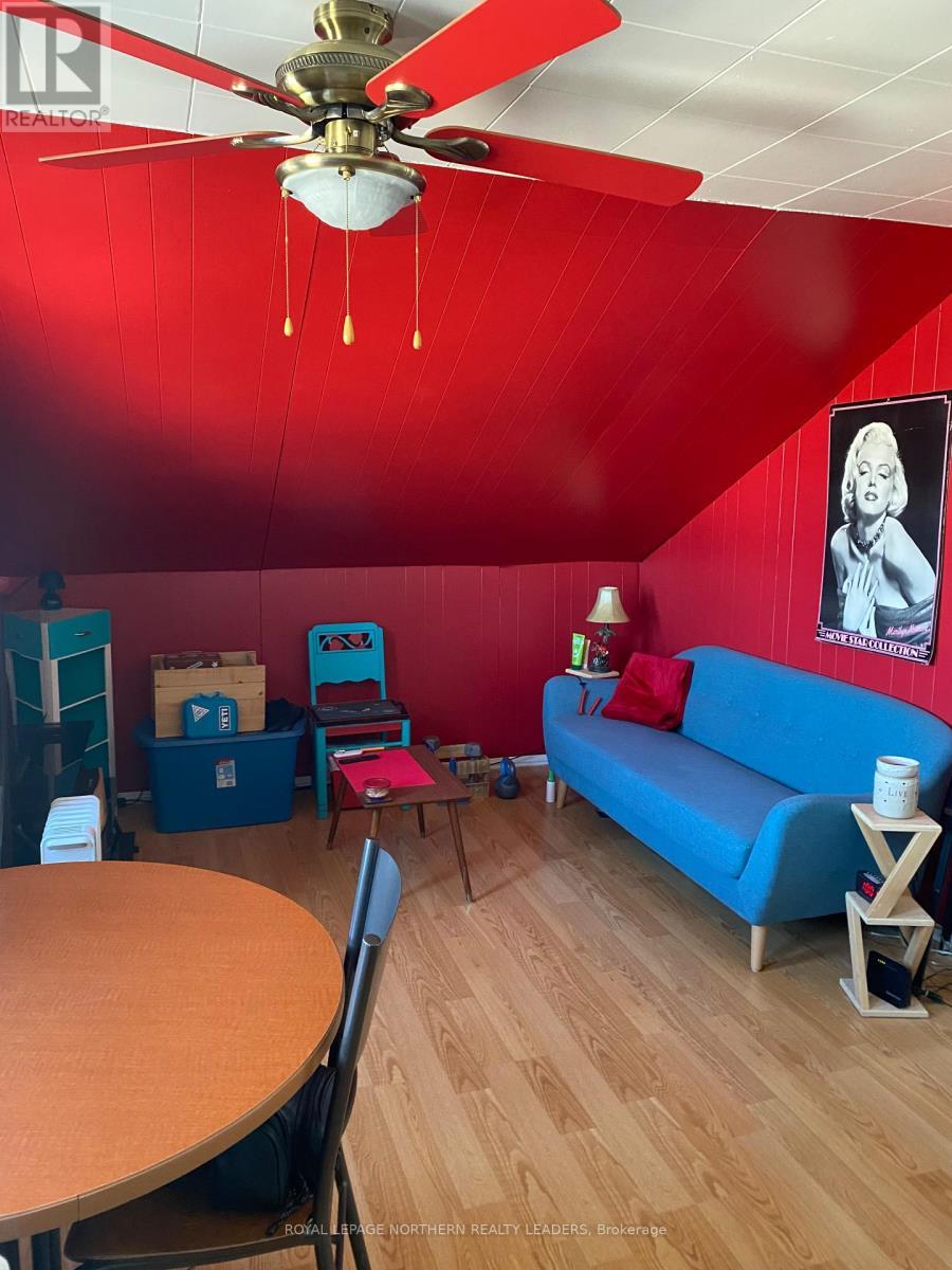 












361 AMBRIDGE DRIVE

,
Iroquois Falls,




Ontario
P0K1G0

