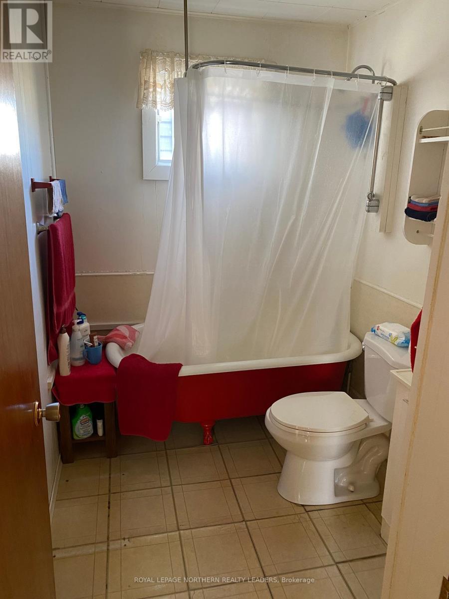 












361 AMBRIDGE DRIVE

,
Iroquois Falls,




Ontario
P0K1G0

