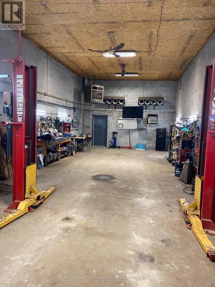 












361 AMBRIDGE DRIVE

,
Iroquois Falls,




Ontario
P0K1G0

