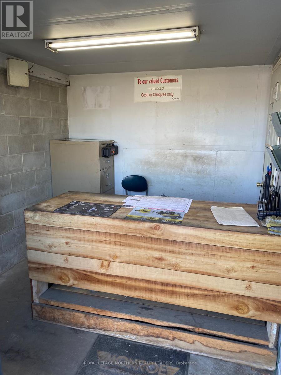 












361 AMBRIDGE DRIVE

,
Iroquois Falls,




Ontario
P0K1G0

