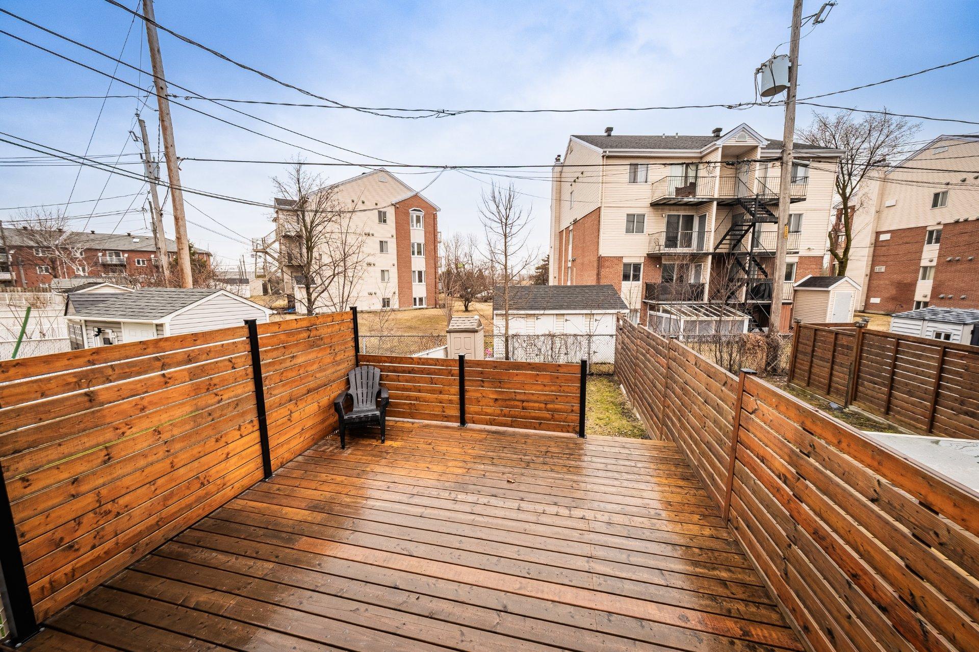 









29


Rue de Poitiers

,
Candiac,




QC
J5R5X6


