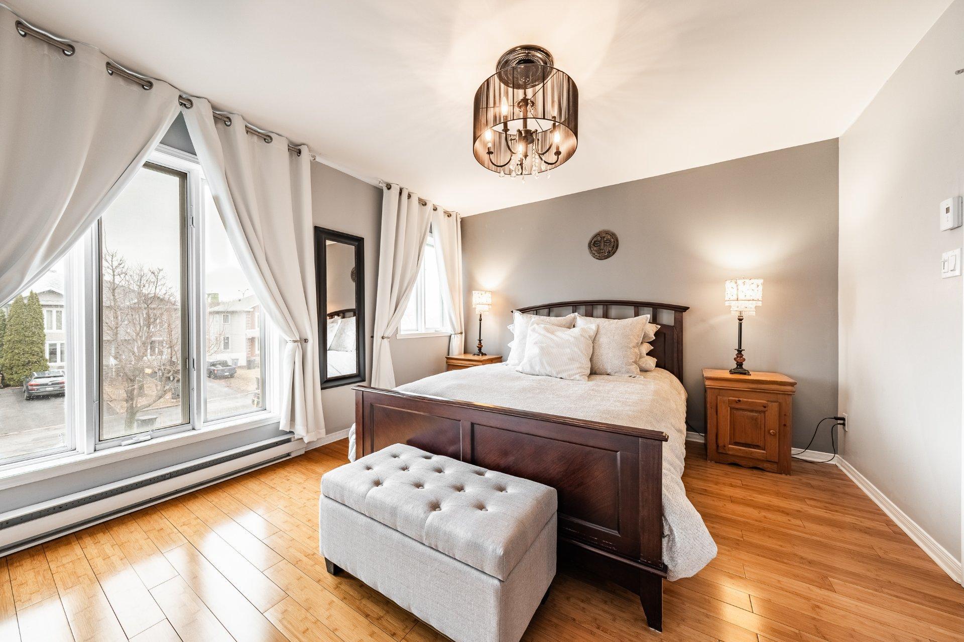 









29


Rue de Poitiers

,
Candiac,




QC
J5R5X6

