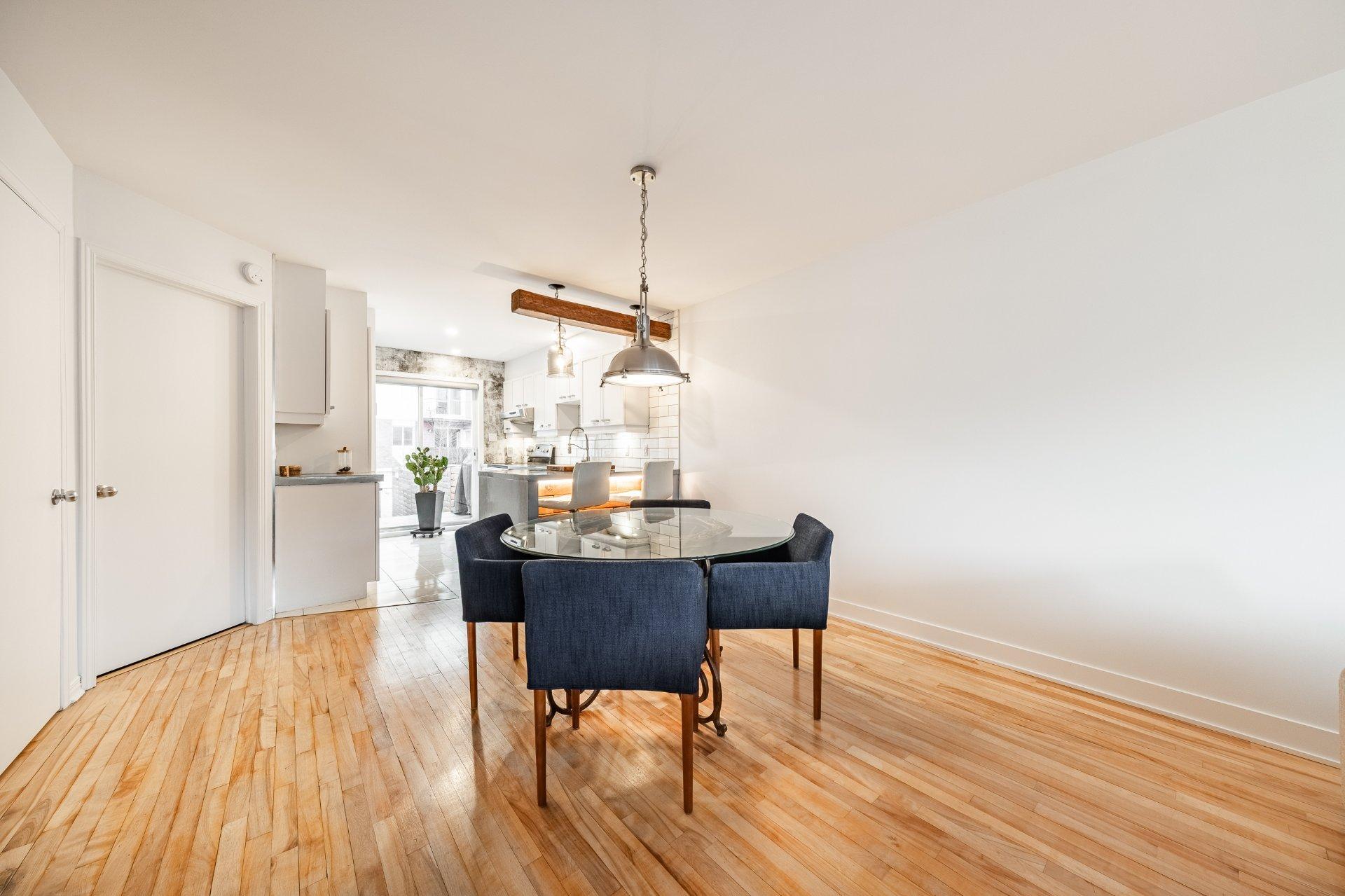 









29


Rue de Poitiers

,
Candiac,




QC
J5R5X6

