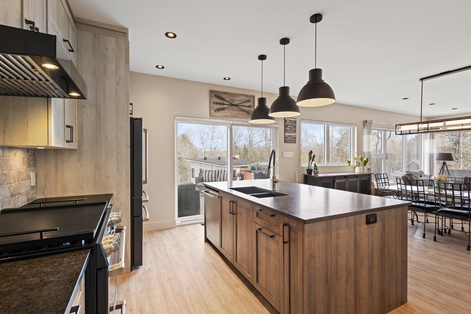 









752


Ch. Viens

,
Magog,




QC
J1X5N2

