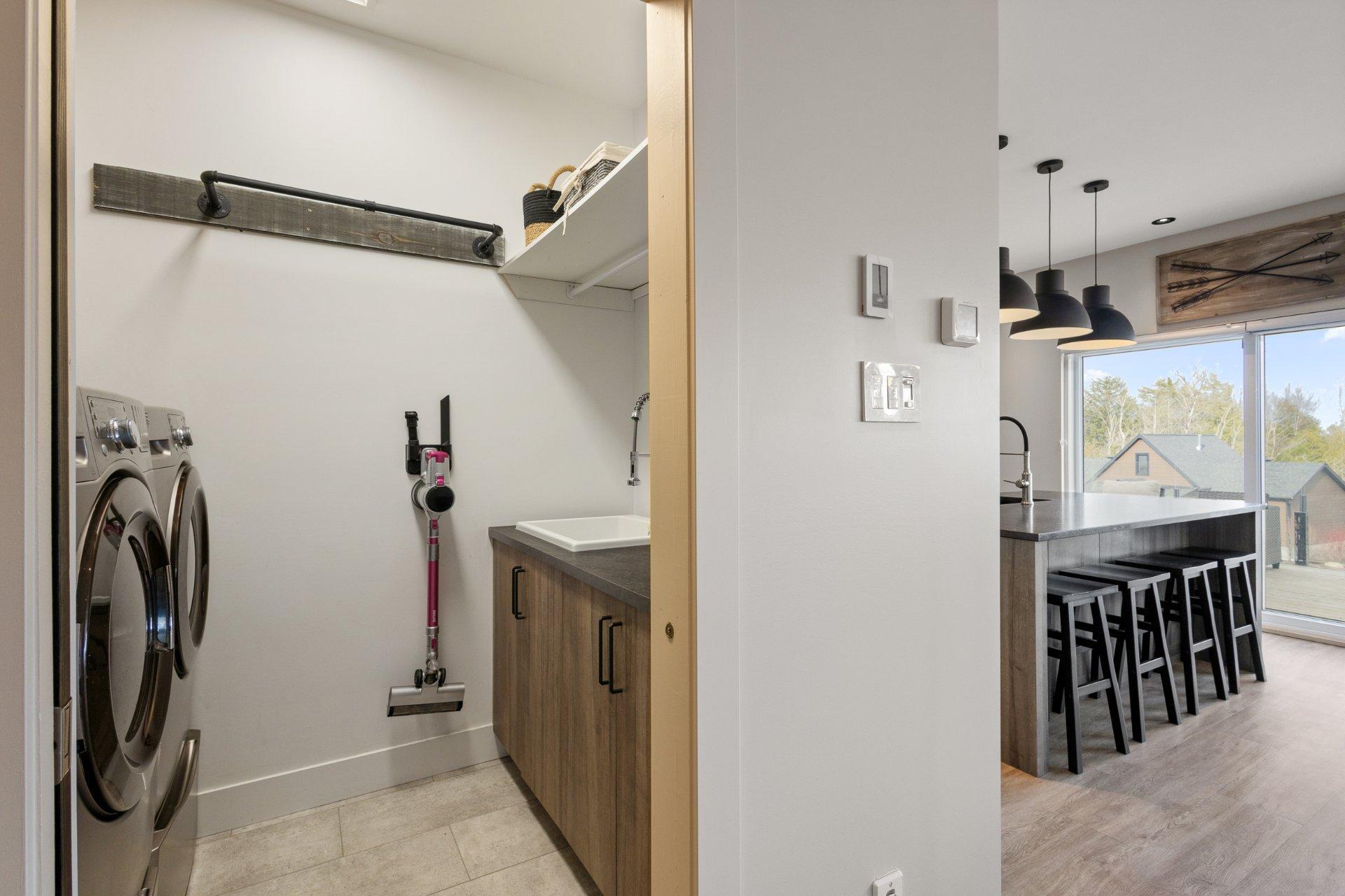 









752


Ch. Viens

,
Magog,




QC
J1X5N2

