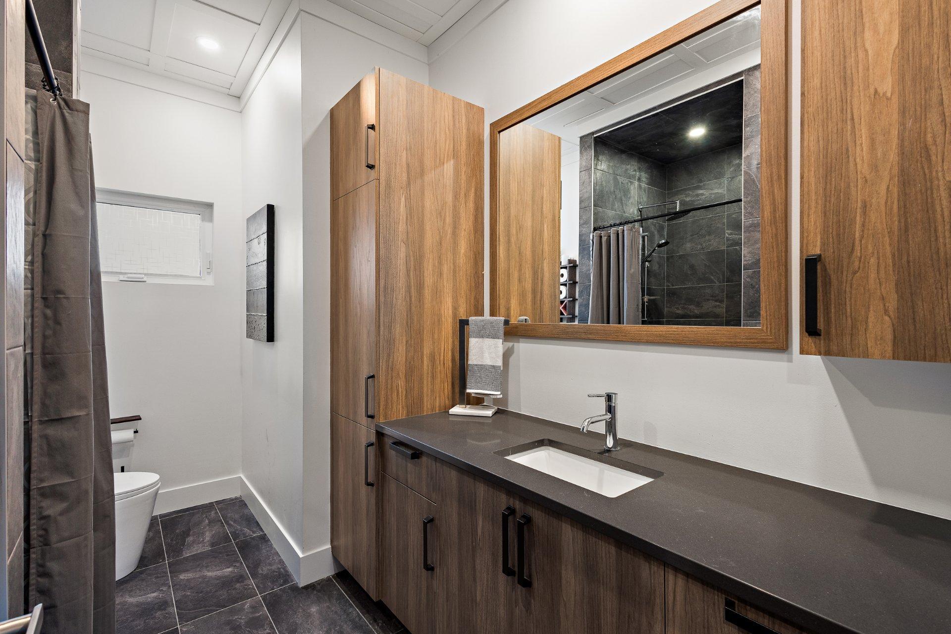 









752


Ch. Viens

,
Magog,




QC
J1X5N2

