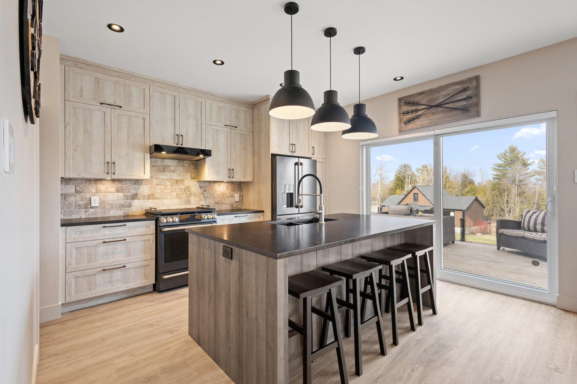 









752


Ch. Viens

,
Magog,




QC
J1X5N2

