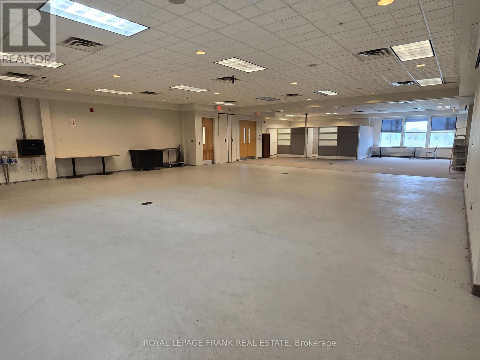 












104-105,201 - 1100 BENNETT ROAD

,
Clarington (Bowmanville),




Ontario
L1C3K5

