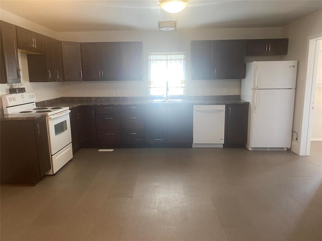 












450 Curwen Street

,
Cartwright,




Manitoba
R0K0L0

