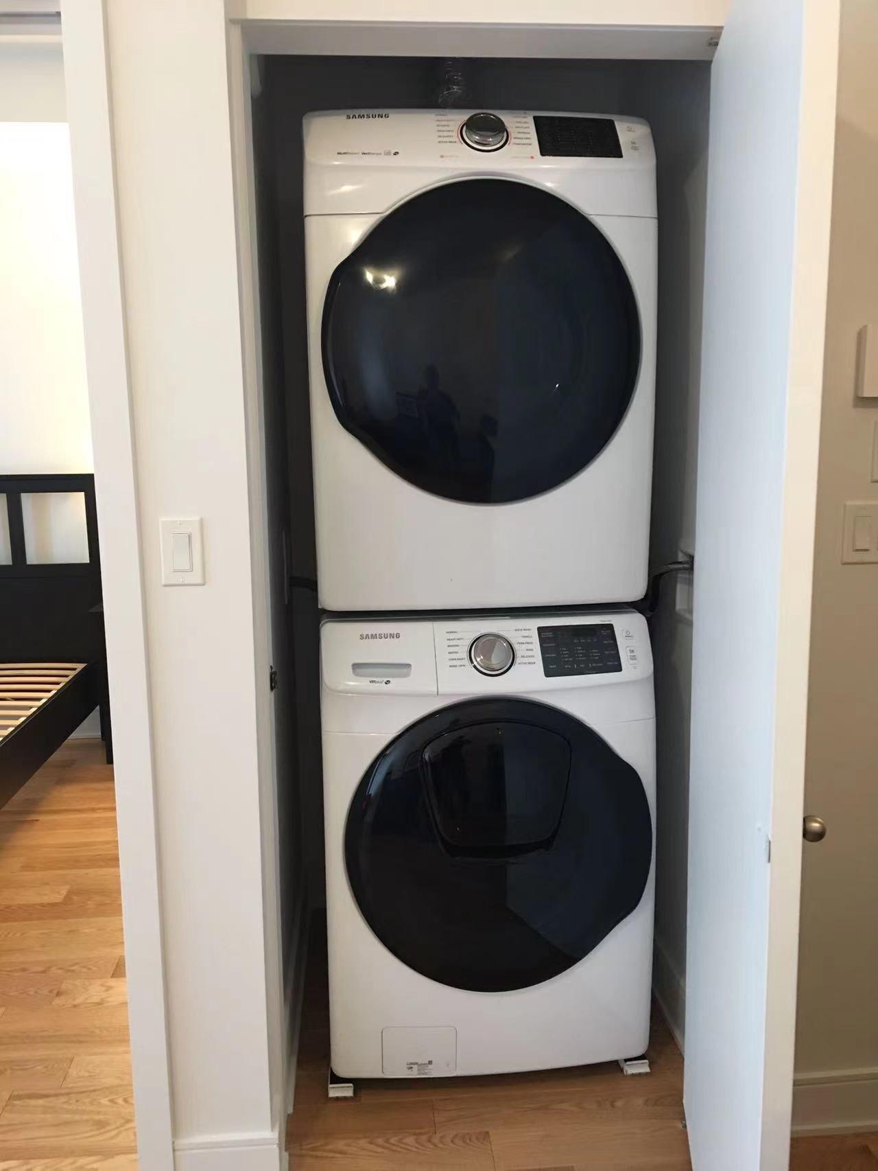 









2320


Rue Tupper

, 1707,
Montréal (Ville-Marie),




QC
H3H0B8

