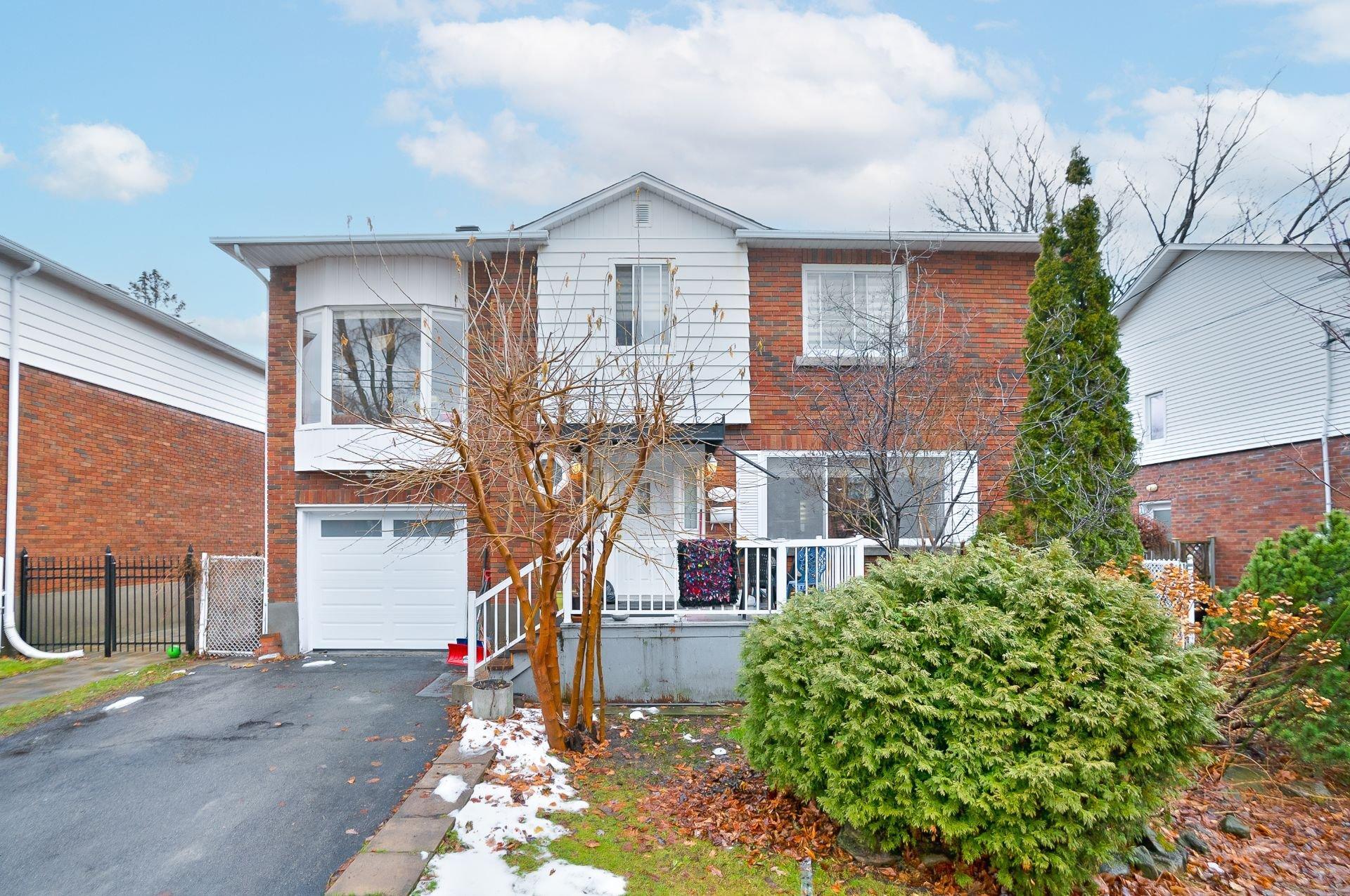 









1620


Rue Filion

,
Montréal (Saint-Laurent),




QC
H4L4E9

