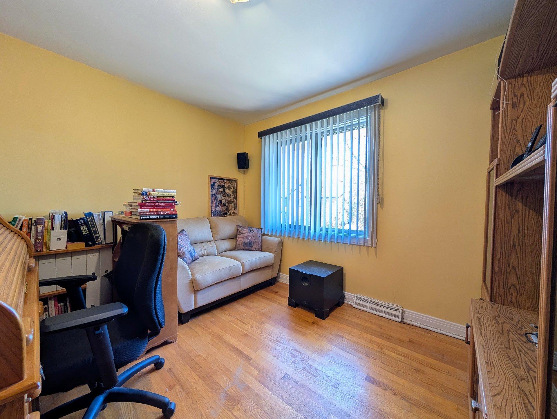 









47


Av. de la Baie-de-Valois

,
Pointe-Claire,




QC
H9R4B5

