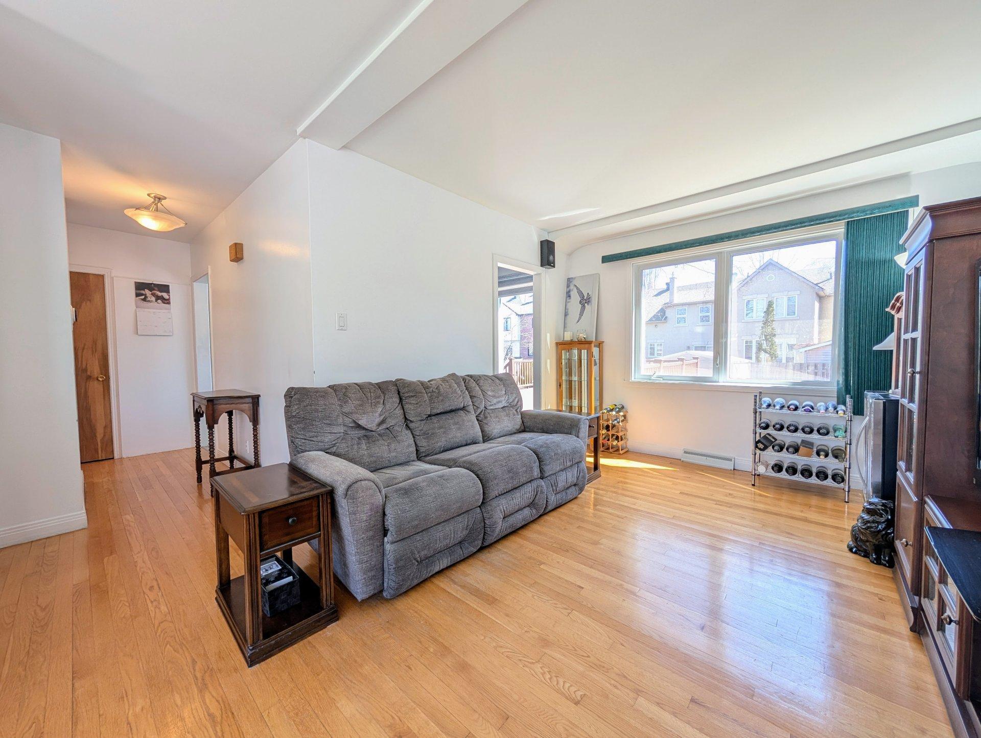 









47


Av. de la Baie-de-Valois

,
Pointe-Claire,




QC
H9R4B5

