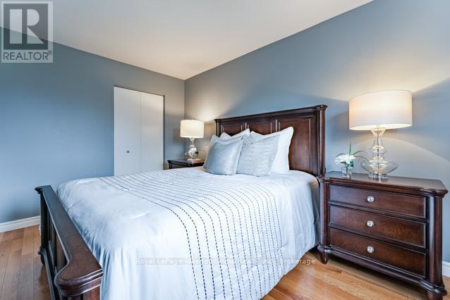 












756 MACKENZIE DRIVE

,
Milton (DP Dorset Park),




Ontario
L9T3M1

