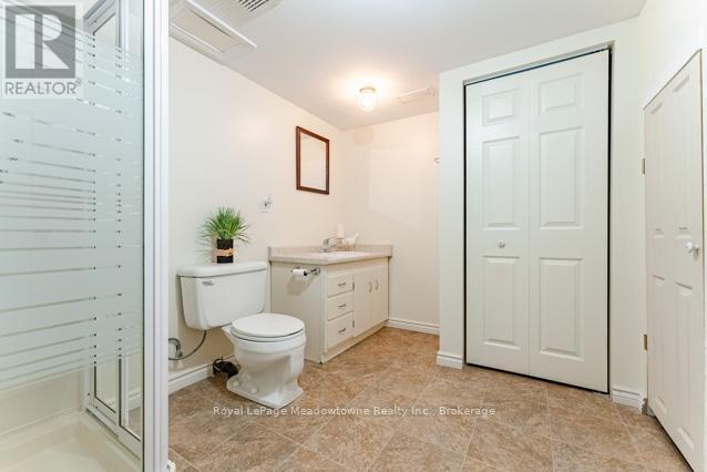 












756 MACKENZIE DRIVE

,
Milton (DP Dorset Park),




Ontario
L9T3M1

