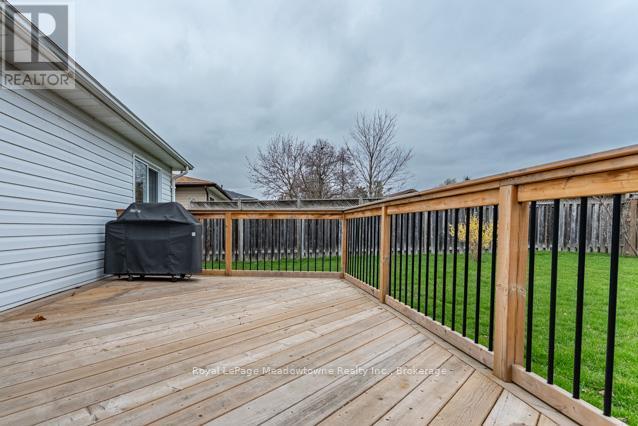 












756 MACKENZIE DRIVE

,
Milton (DP Dorset Park),




Ontario
L9T3M1


