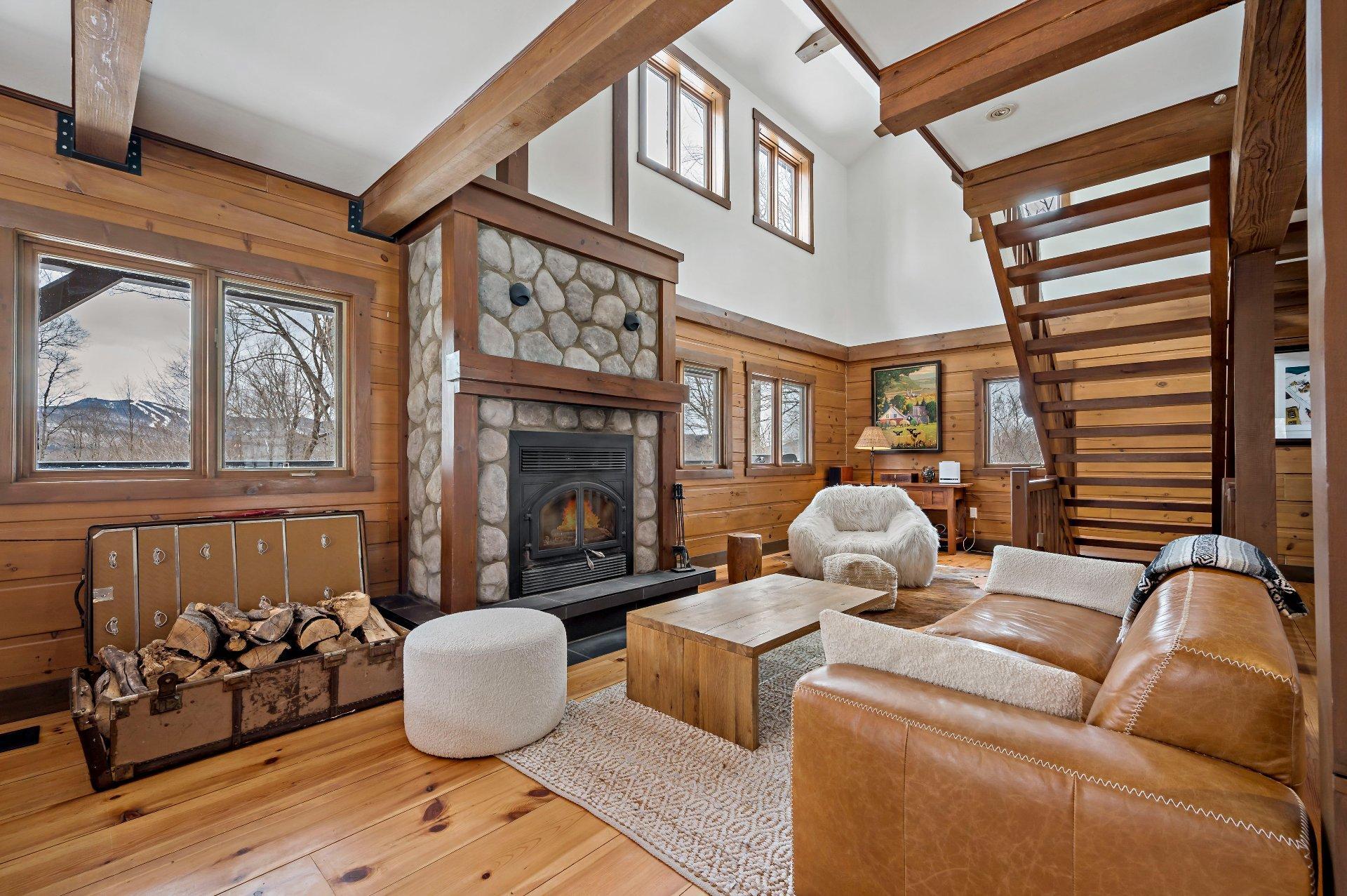 









515

 - 517


Crois. de la Coulée

,
Lac-Supérieur,




QC
J0T1P0

