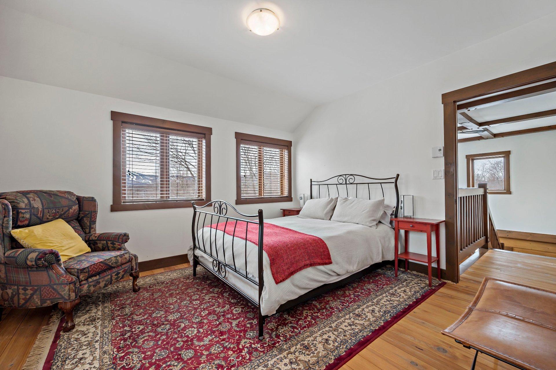 









515

 - 517


Crois. de la Coulée

,
Lac-Supérieur,




QC
J0T1P0

