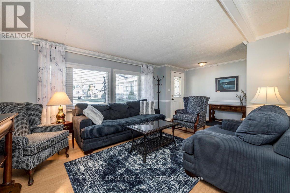 












23 MIMOSA CRESCENT

,
Innisfil,




Ontario
L9S1P9

