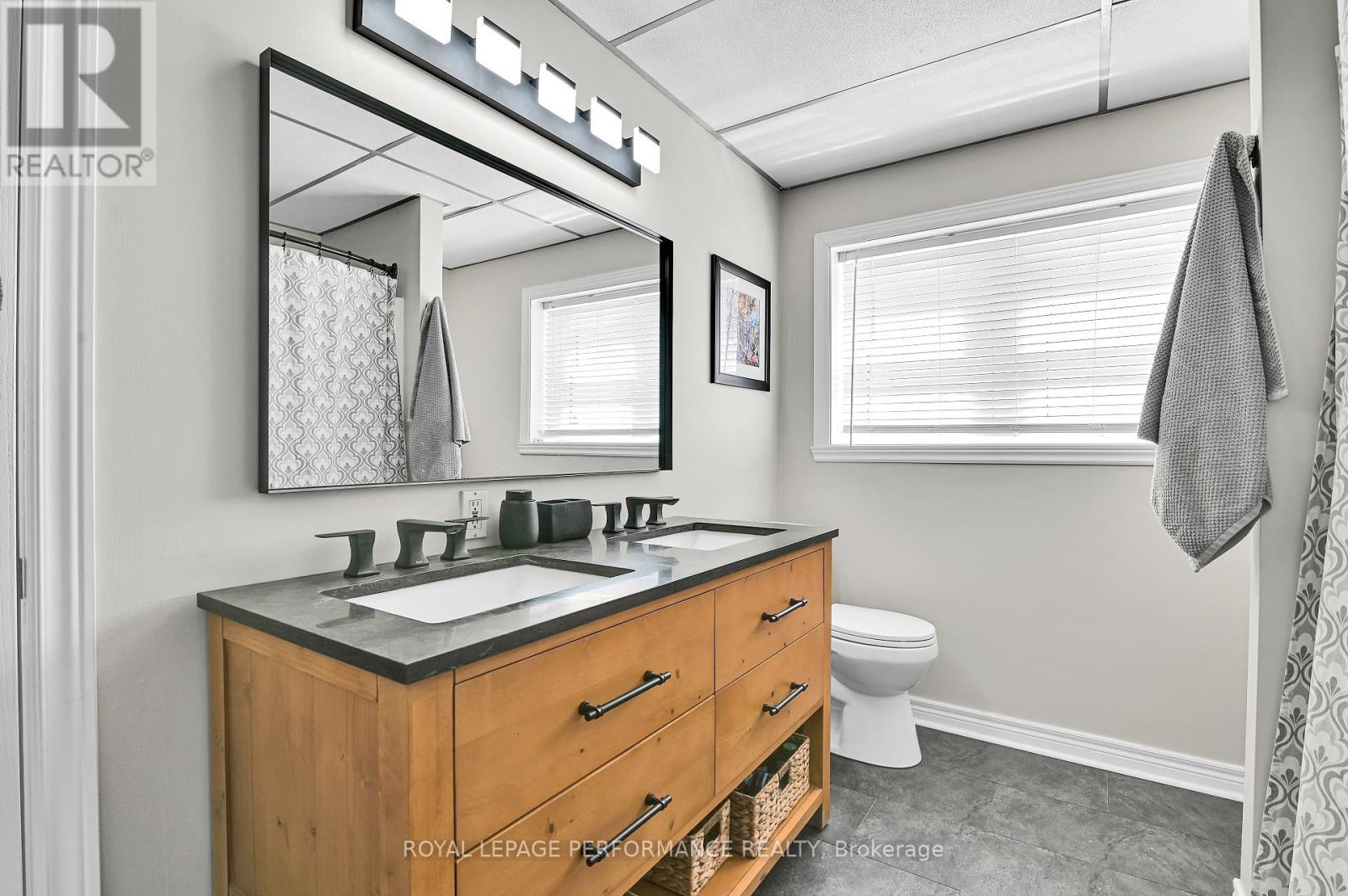 












1846 BAY ROAD

,
Champlain,




Ontario
K0B1K0

