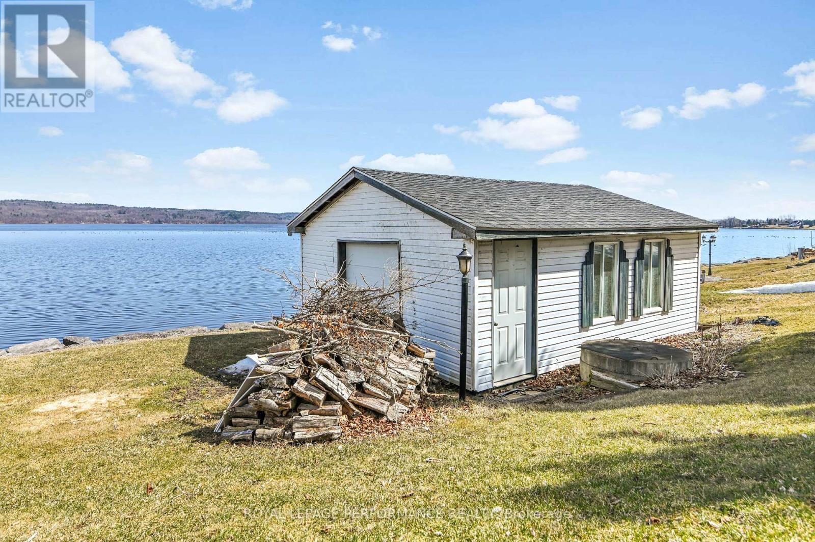 












1846 BAY ROAD

,
Champlain,




Ontario
K0B1K0


