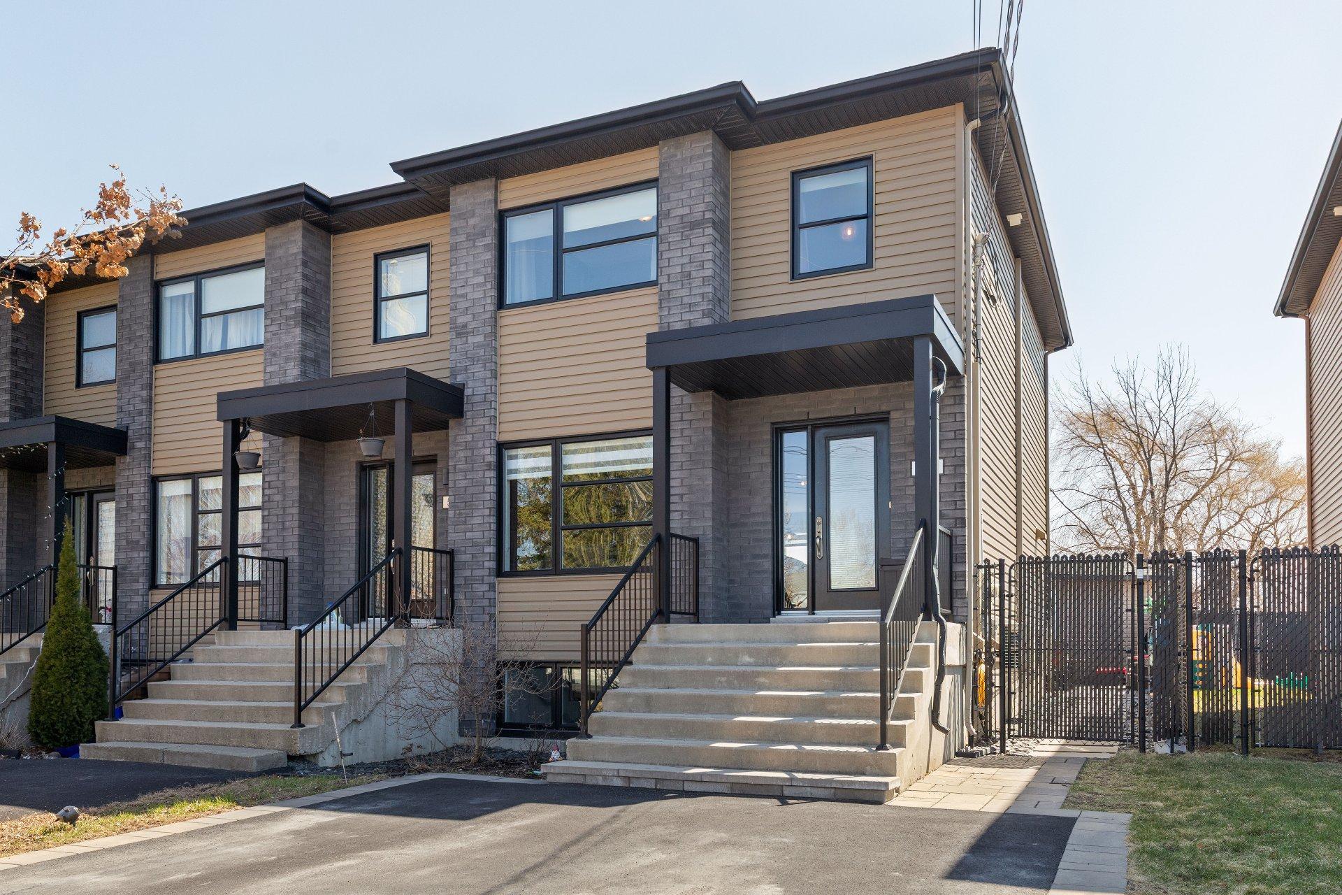 









518


Rue Plaza

,
Saint-Mathias-sur-Richelieu,




QC
J3L6C8

