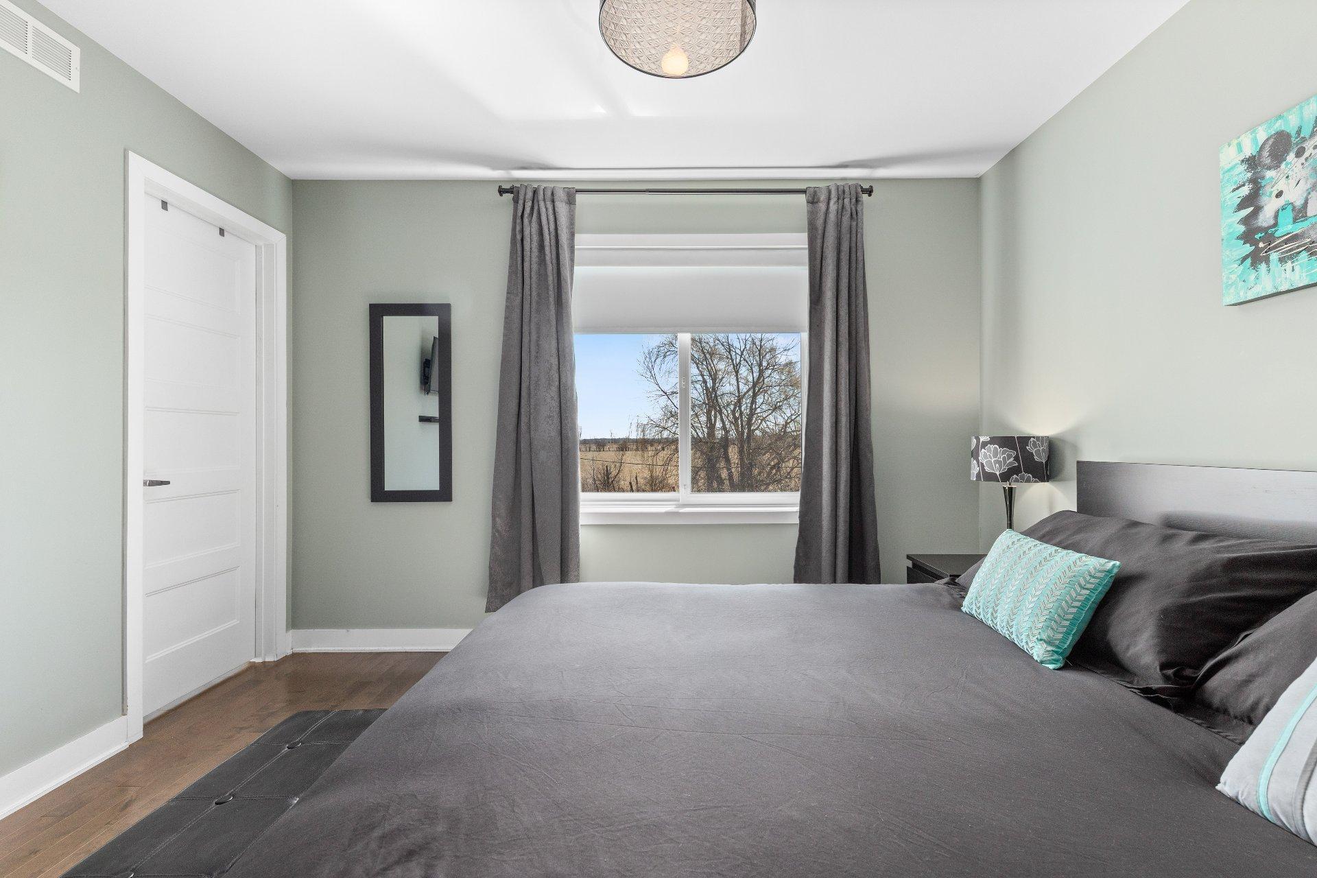









518


Rue Plaza

,
Saint-Mathias-sur-Richelieu,




QC
J3L6C8

