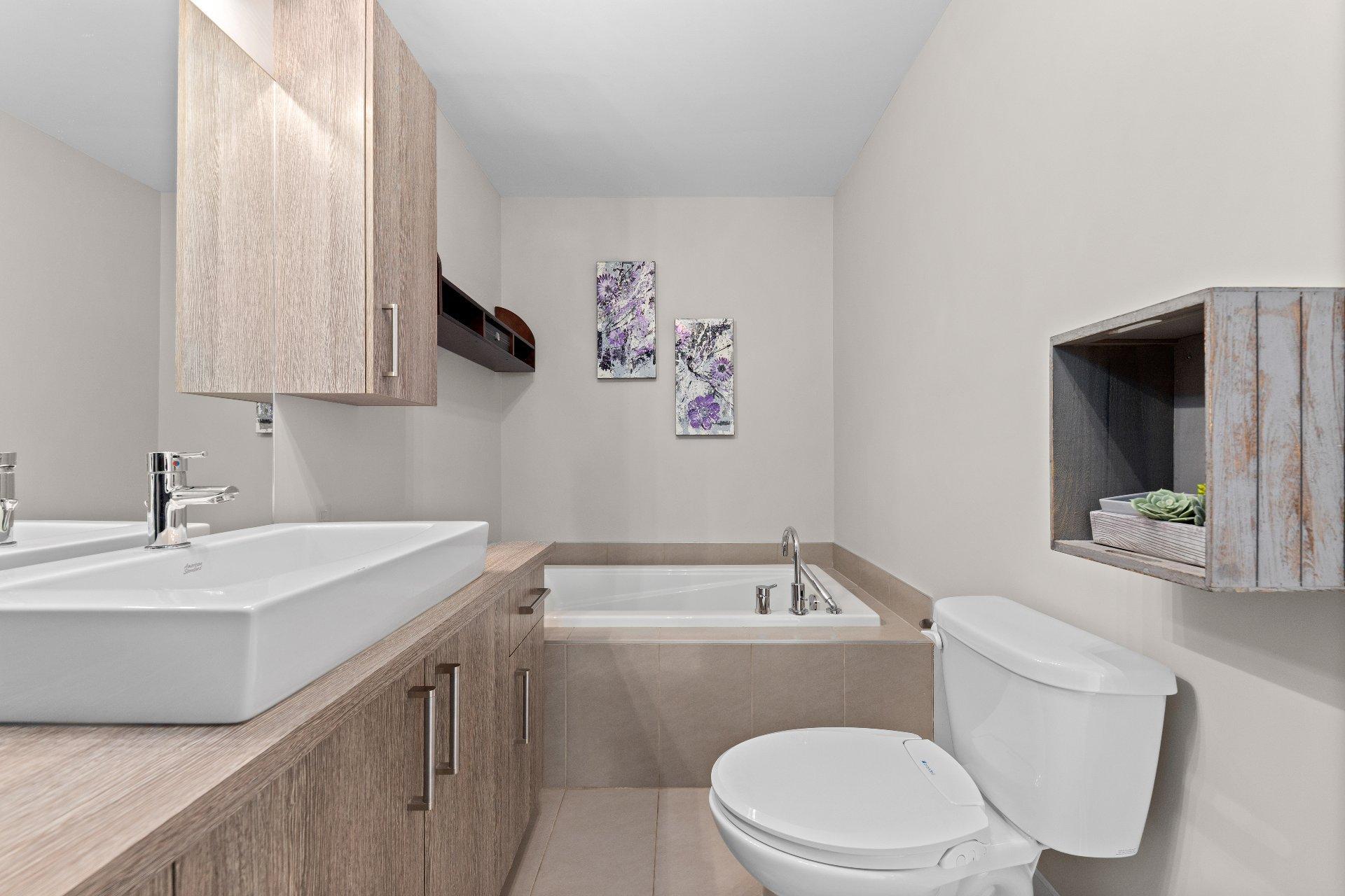 









518


Rue Plaza

,
Saint-Mathias-sur-Richelieu,




QC
J3L6C8

