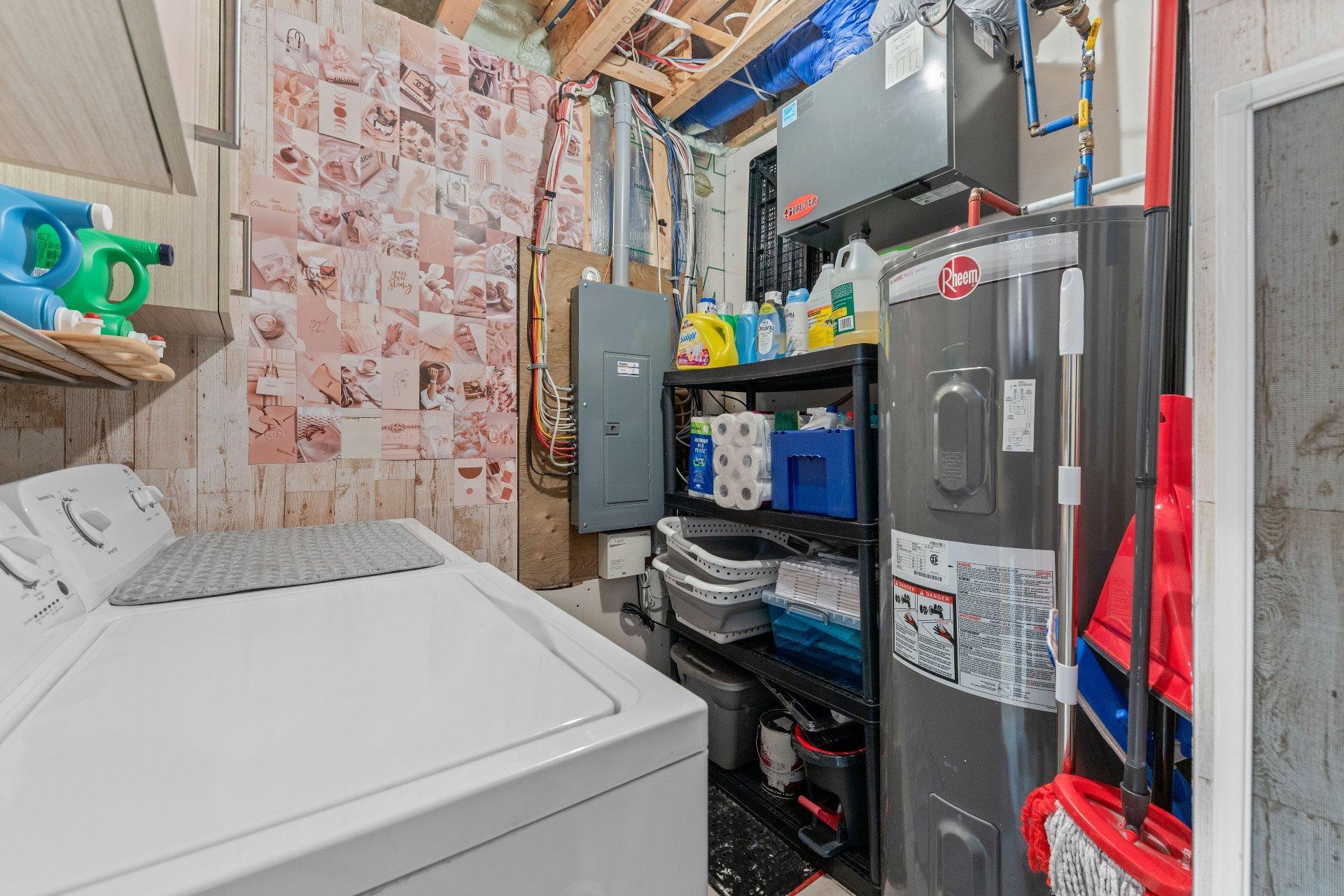 









518


Rue Plaza

,
Saint-Mathias-sur-Richelieu,




QC
J3L6C8

