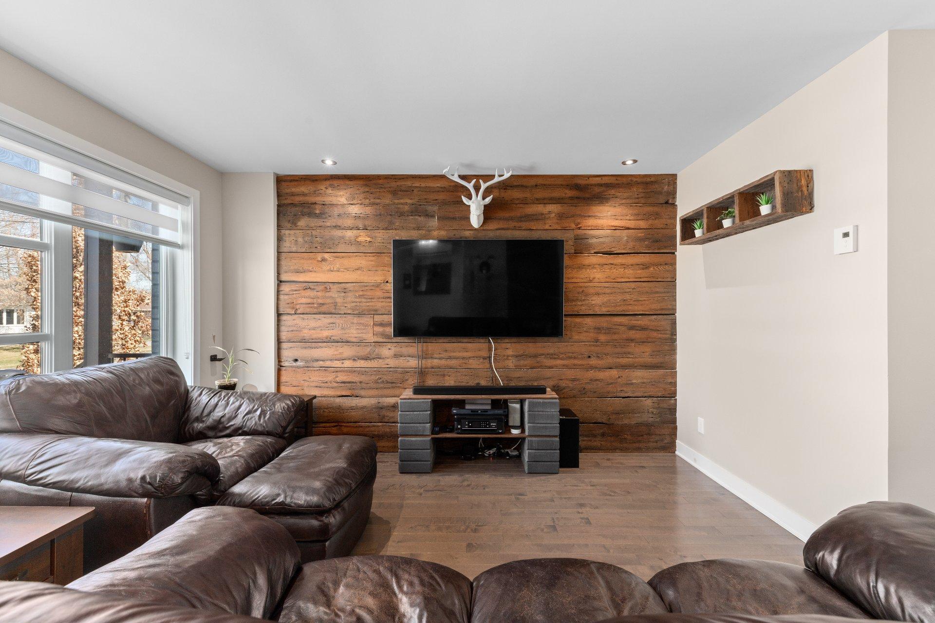 









518


Rue Plaza

,
Saint-Mathias-sur-Richelieu,




QC
J3L6C8

