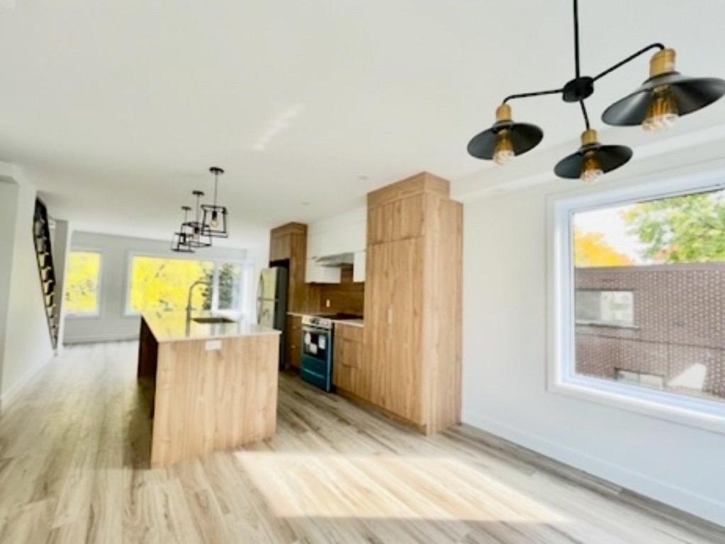 









130


Rue Le Gardeur

, B,
Repentigny (Repentigny),




QC
J6A3A6

