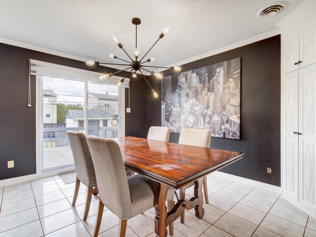 









155


Rue de Naples

,
Repentigny (Repentigny),




QC
J5Y2B6

