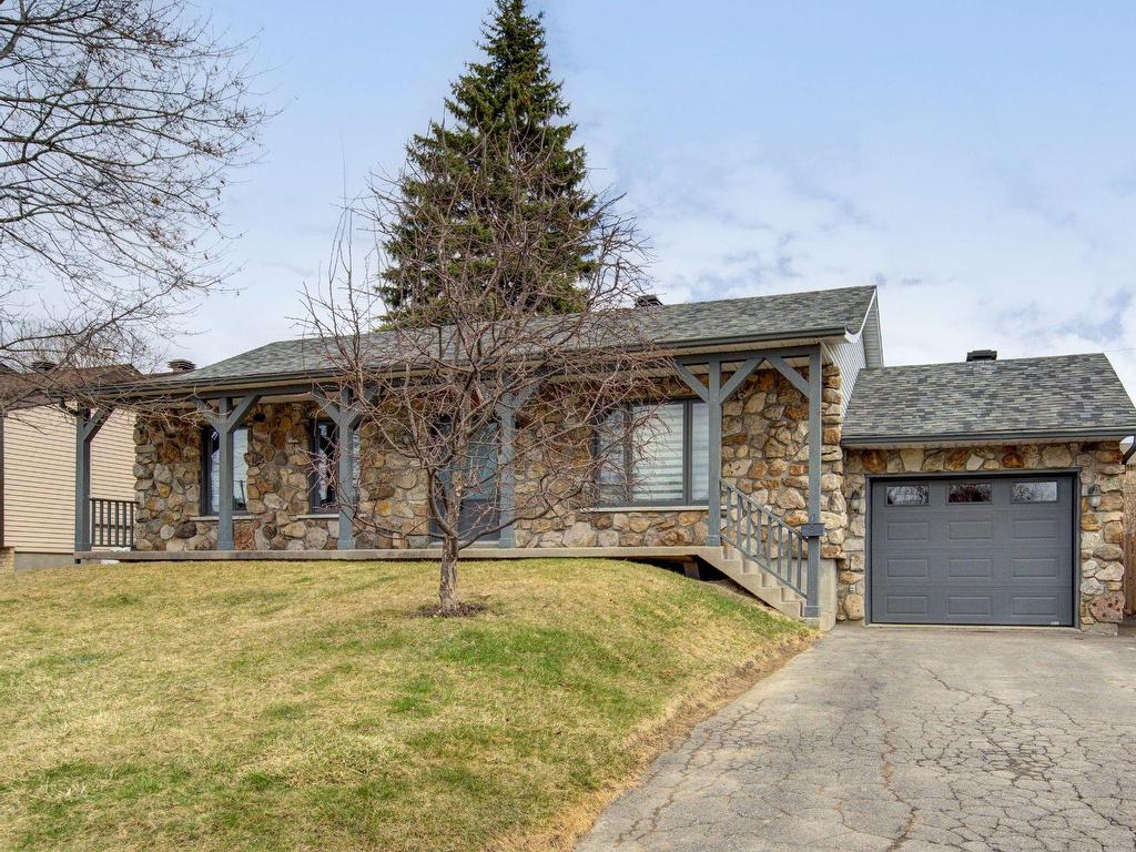 









155


Rue de Naples

,
Repentigny (Repentigny),




QC
J5Y2B6

