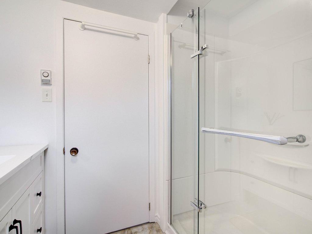 









155


Rue de Naples

,
Repentigny (Repentigny),




QC
J5Y2B6

