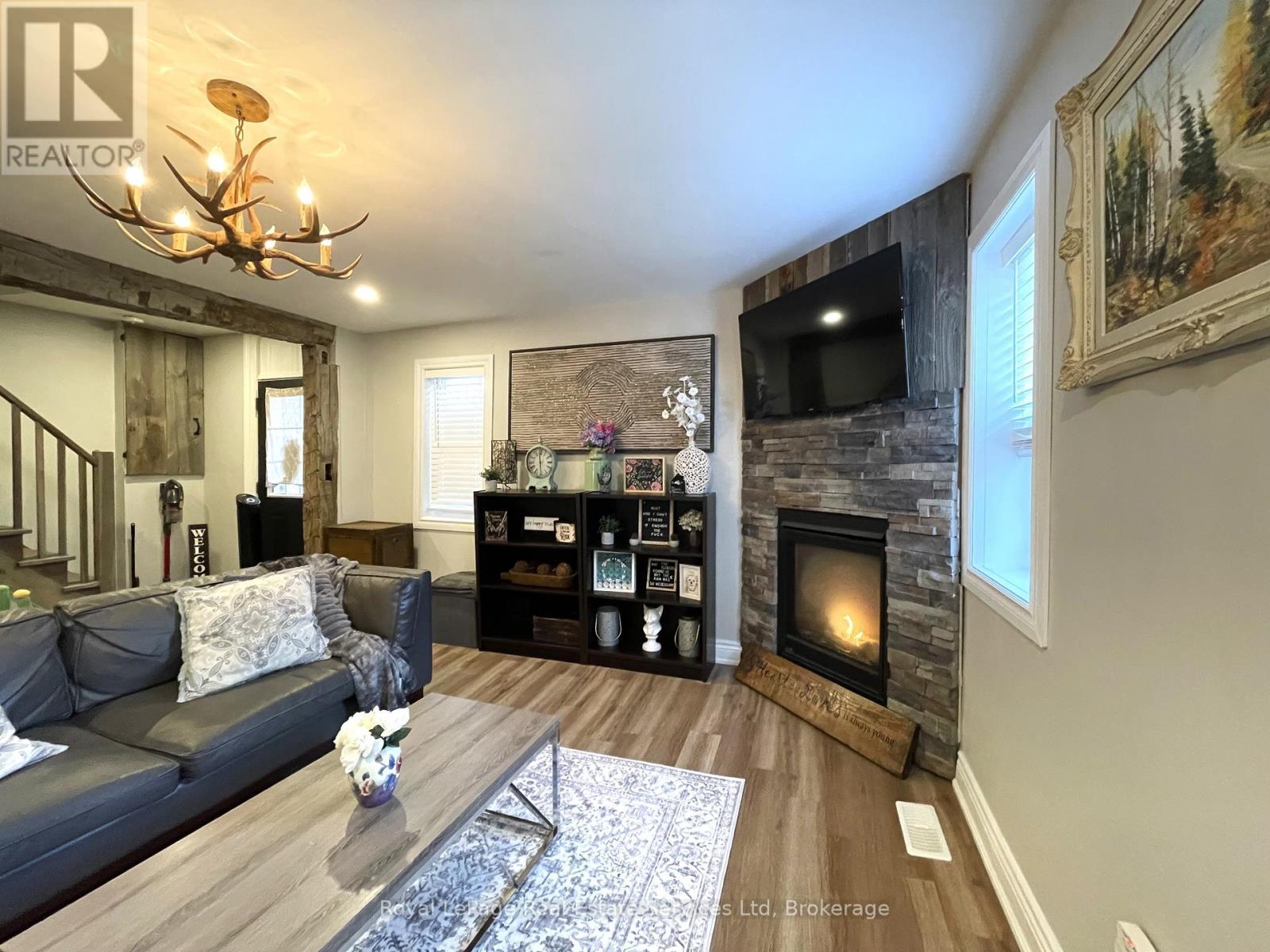 












2834 COUNTY ROAD 124 ROAD W

,
Clearview,




Ontario
L0M1H0

