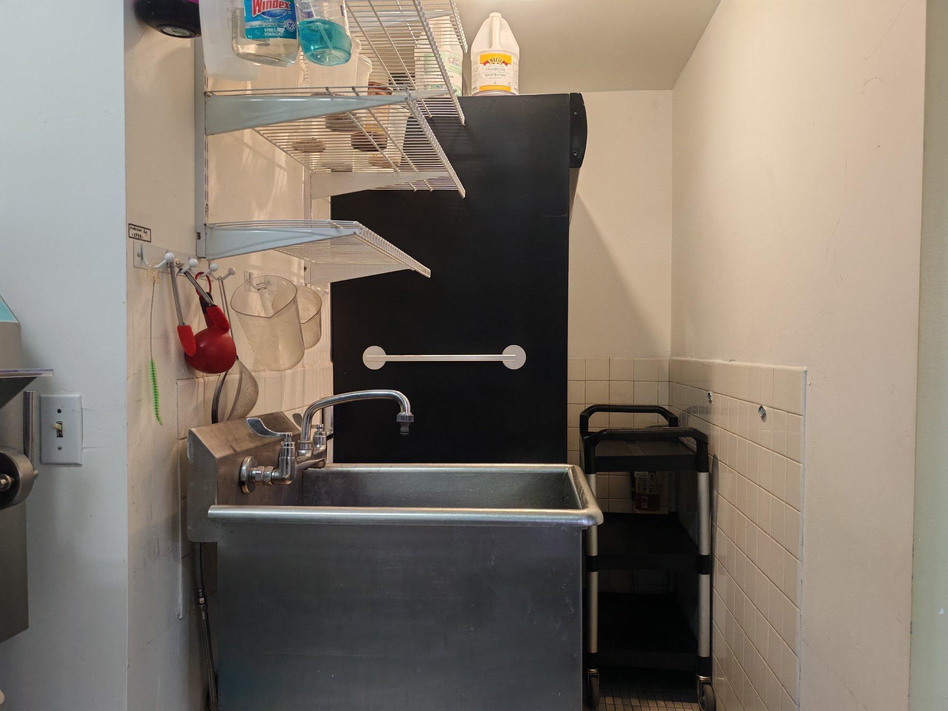 









2150


Boul. De Maisonneuve O.

, 100,
Montréal (Ville-Marie),




QC
H3H1L2

