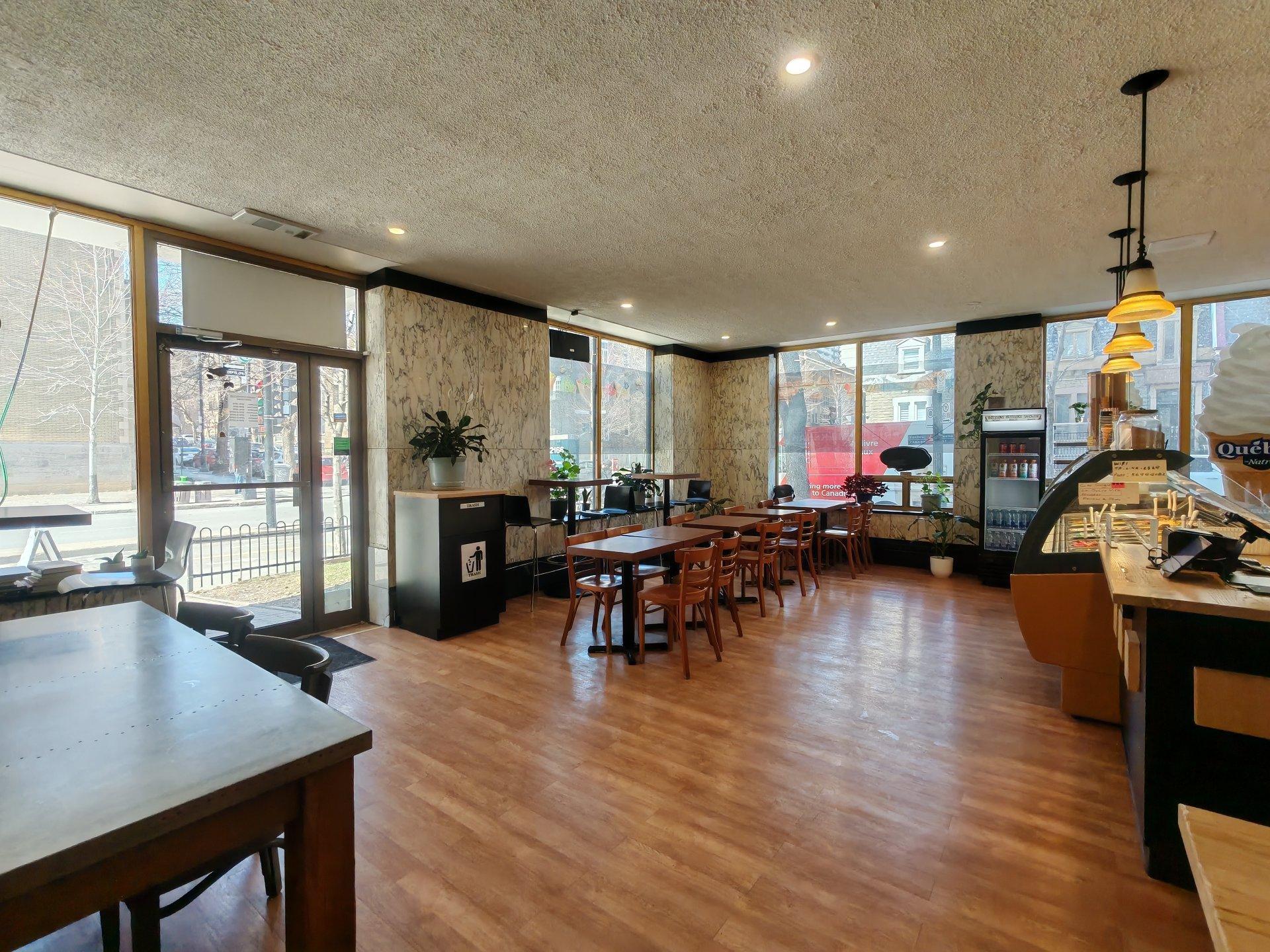 









2150


Boul. De Maisonneuve O.

, 100,
Montréal (Ville-Marie),




QC
H3H1L2

