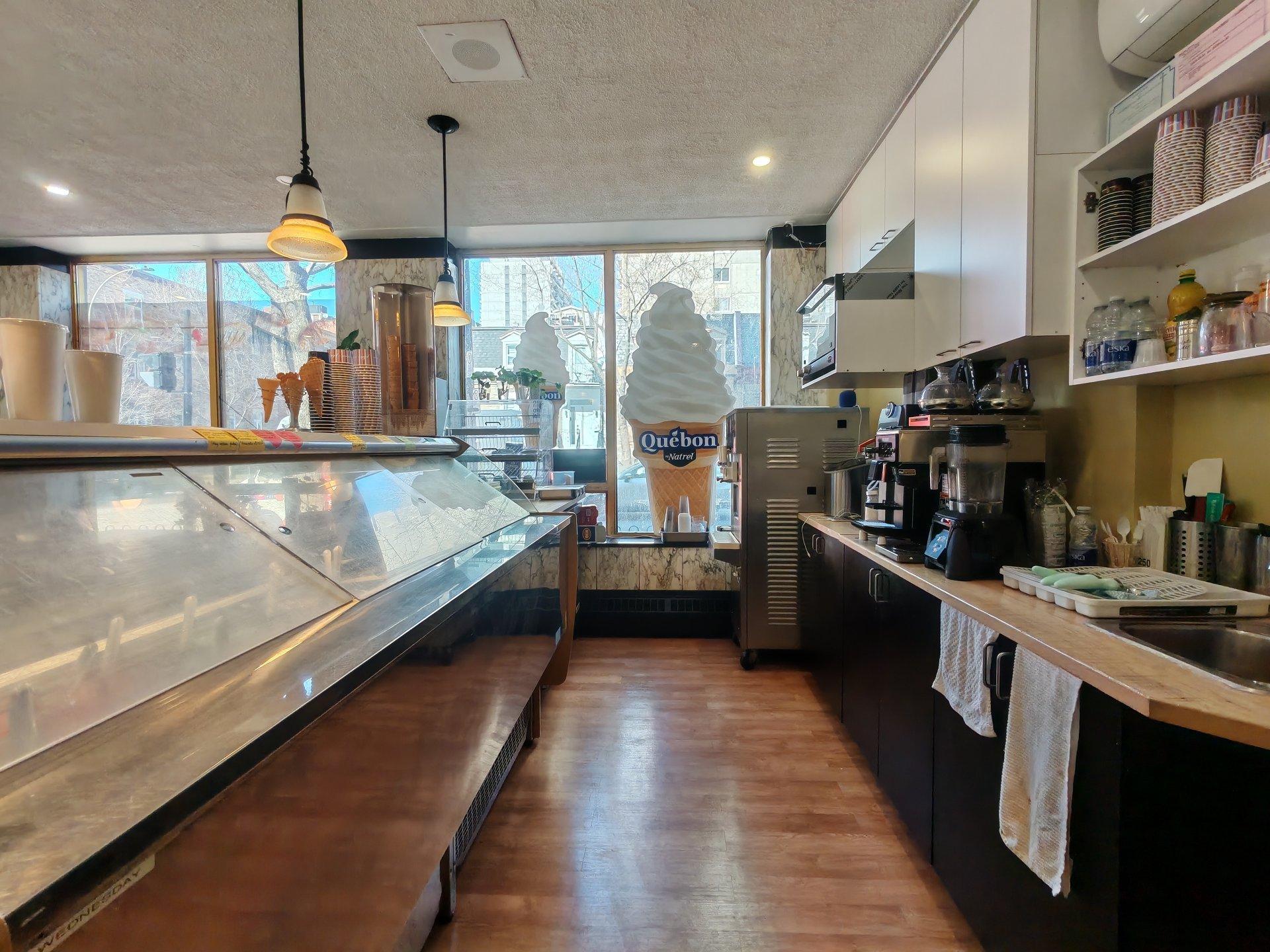 









2150


Boul. De Maisonneuve O.

, 100,
Montréal (Ville-Marie),




QC
H3H1L2

