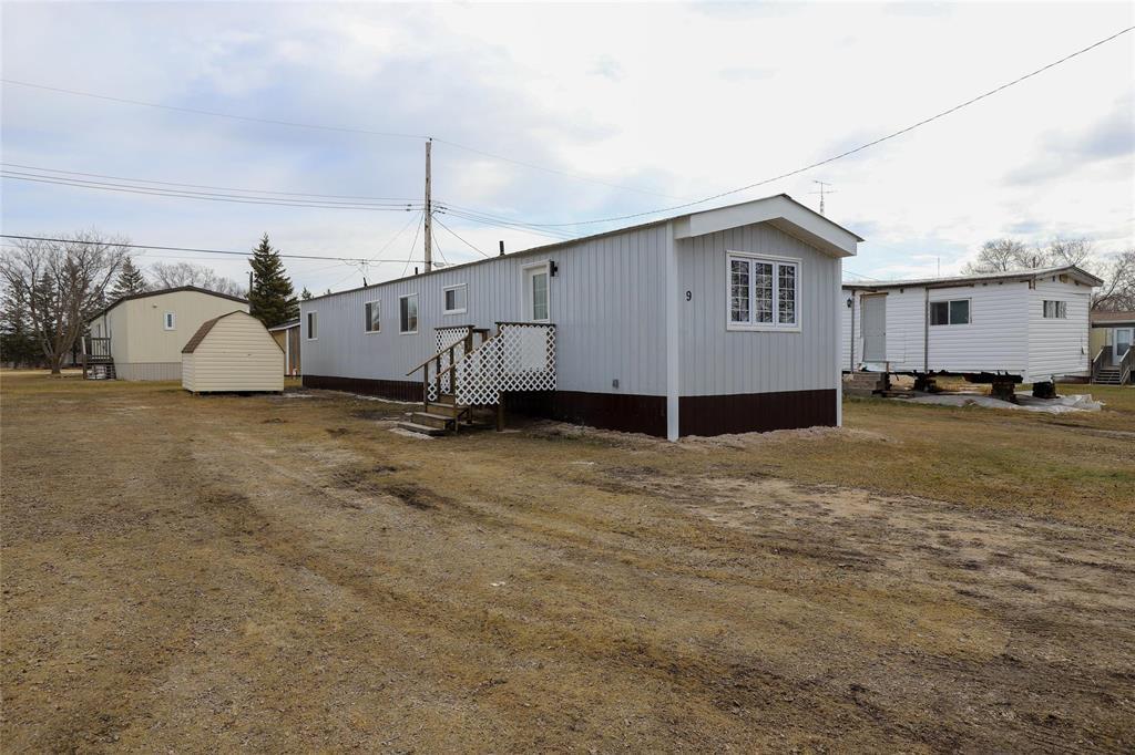 












9 Railway Avenue

,
Eriksdale,




Manitoba
R0C0W0


