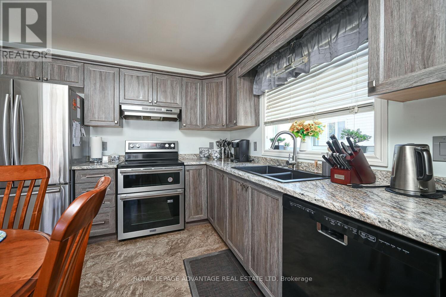 












41 TREELAWN BOULEVARD

,
Perth,




Ontario
K7H3P1

