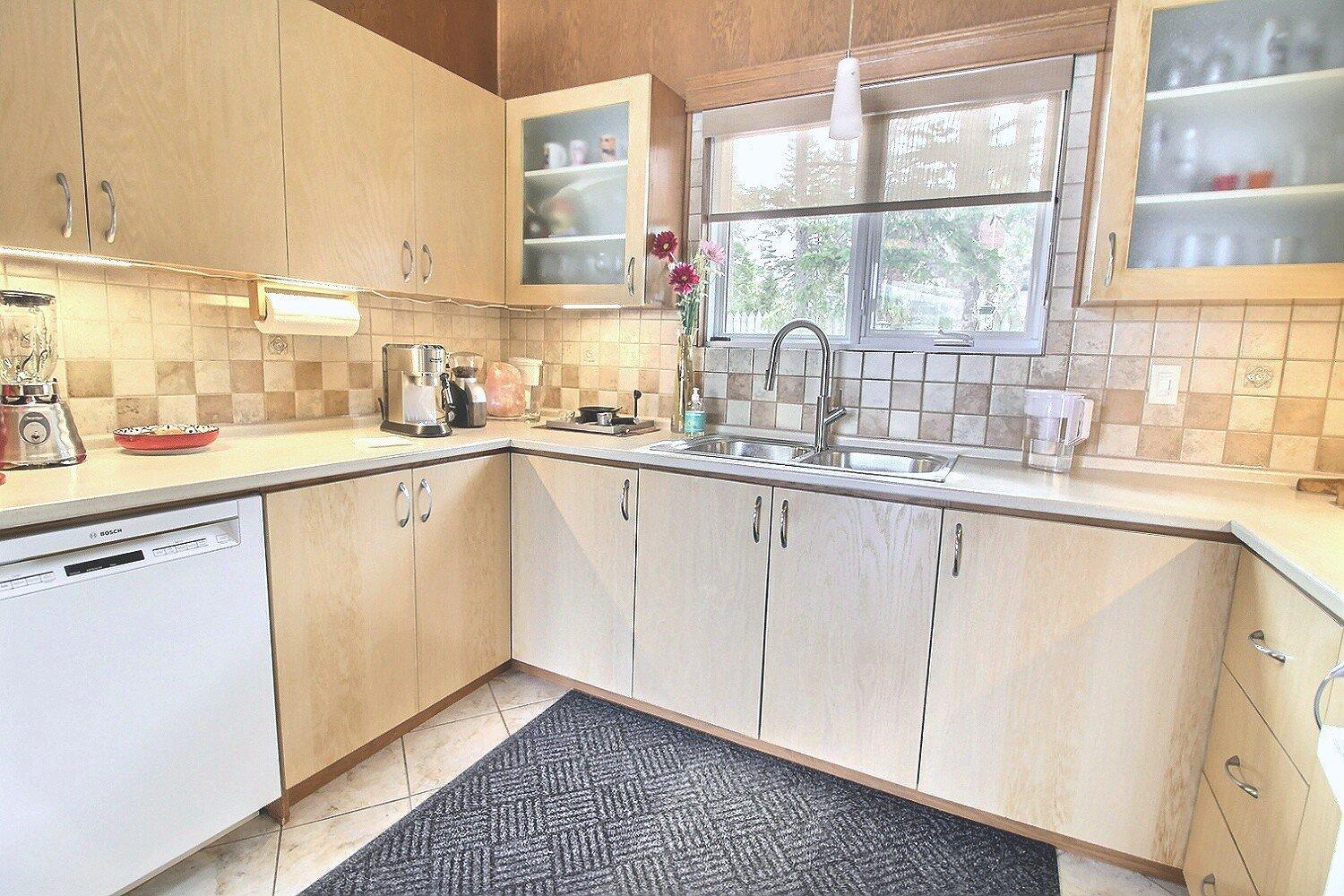 









227


Rue du Domaine

,
Rimouski,




QC
G5L3X9


