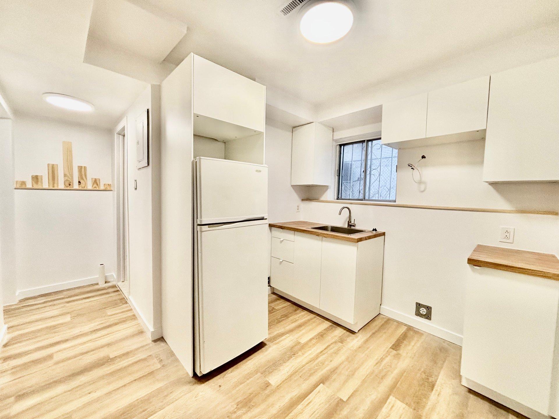 









4960


Boul. Notre-Dame

, A,
Laval (Chomedey),




QC
H7W1V5

