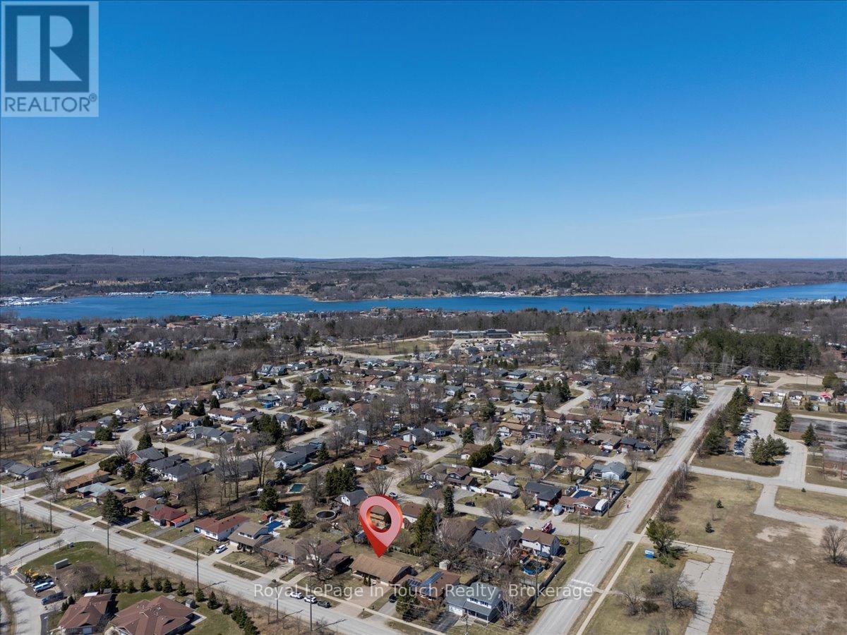 












93 EDWARD STREET

,
Penetanguishene,




Ontario
L9M1J3

