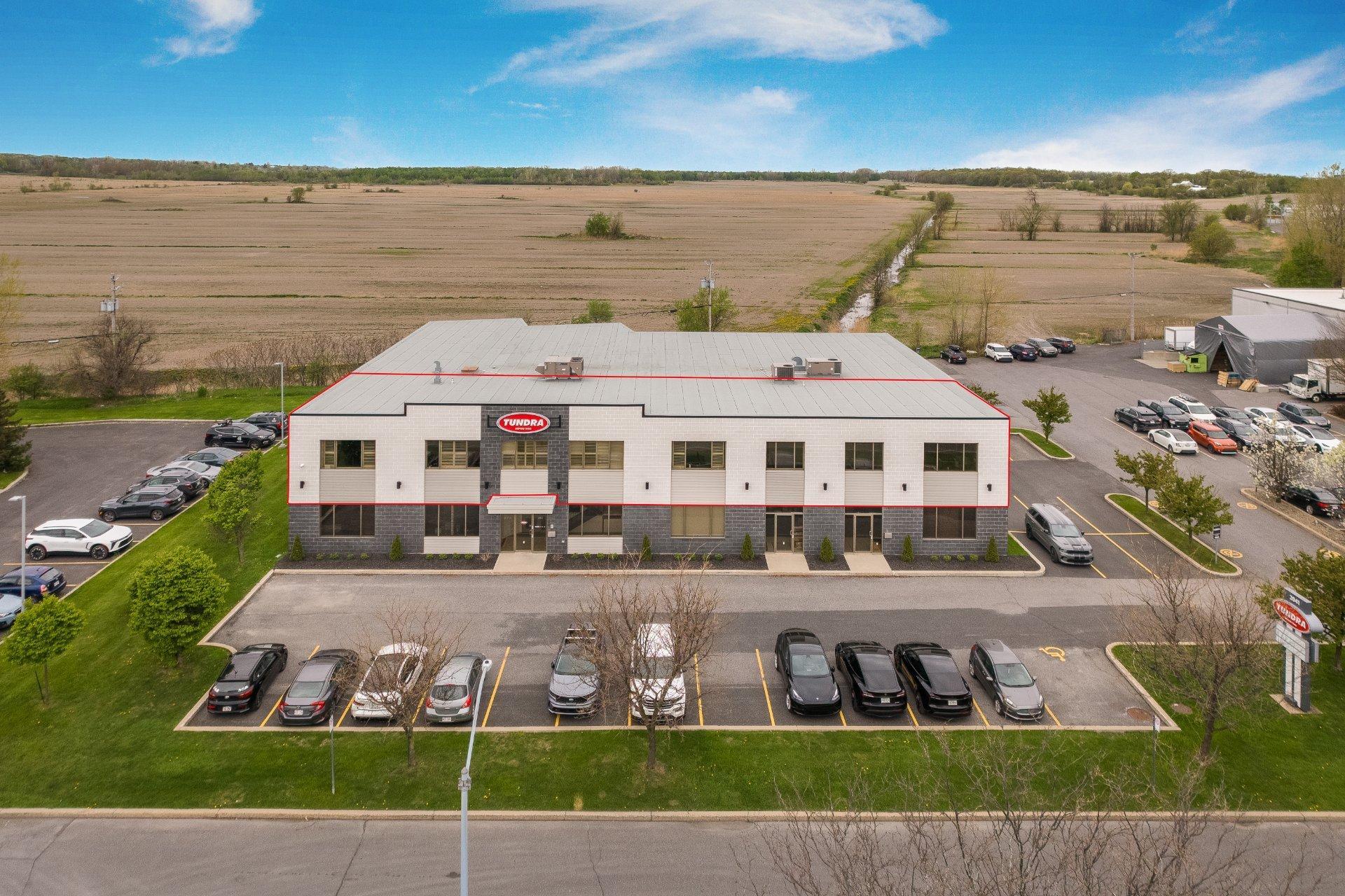 









2041A


Rue Léonard-De Vinci

,
Sainte-Julie,




QC
J3E1Z2

