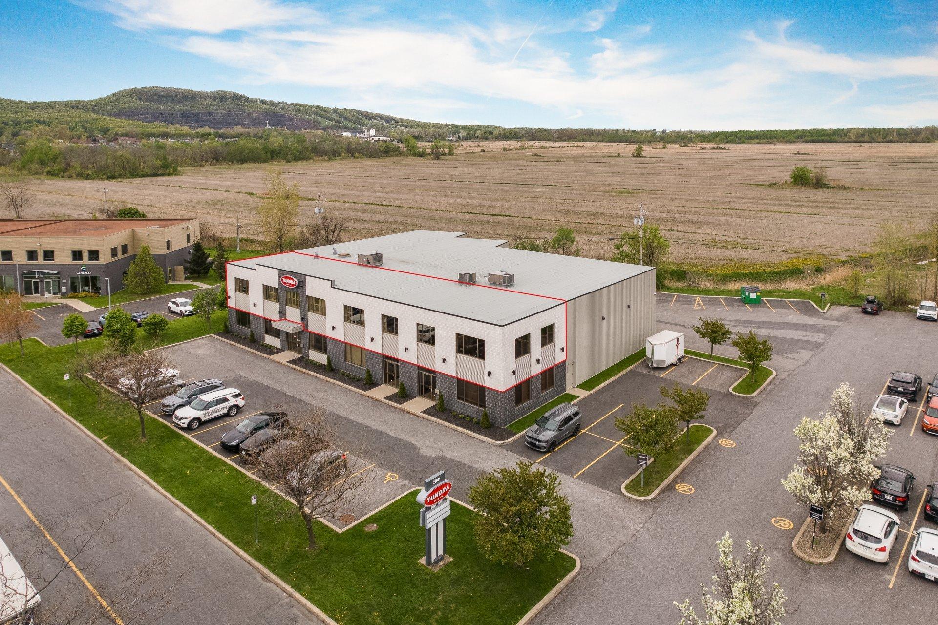 









2041A


Rue Léonard-De Vinci

,
Sainte-Julie,




QC
J3E1Z2

