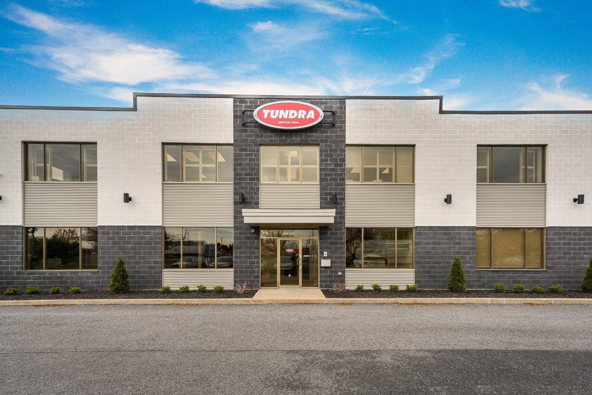 









2041A


Rue Léonard-De Vinci

,
Sainte-Julie,




QC
J3E1Z2

