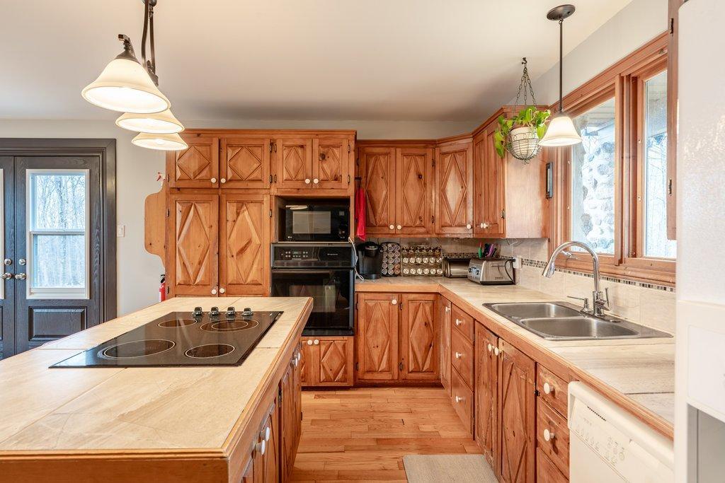 









3


Rue du Mont-Blanc

,
Cantley,




QC
J8V3B2

