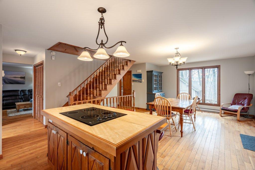 









3


Rue du Mont-Blanc

,
Cantley,




QC
J8V3B2


