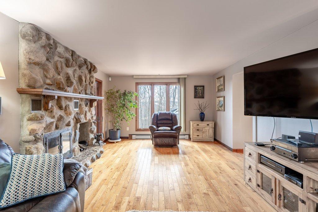 









3


Rue du Mont-Blanc

,
Cantley,




QC
J8V3B2

